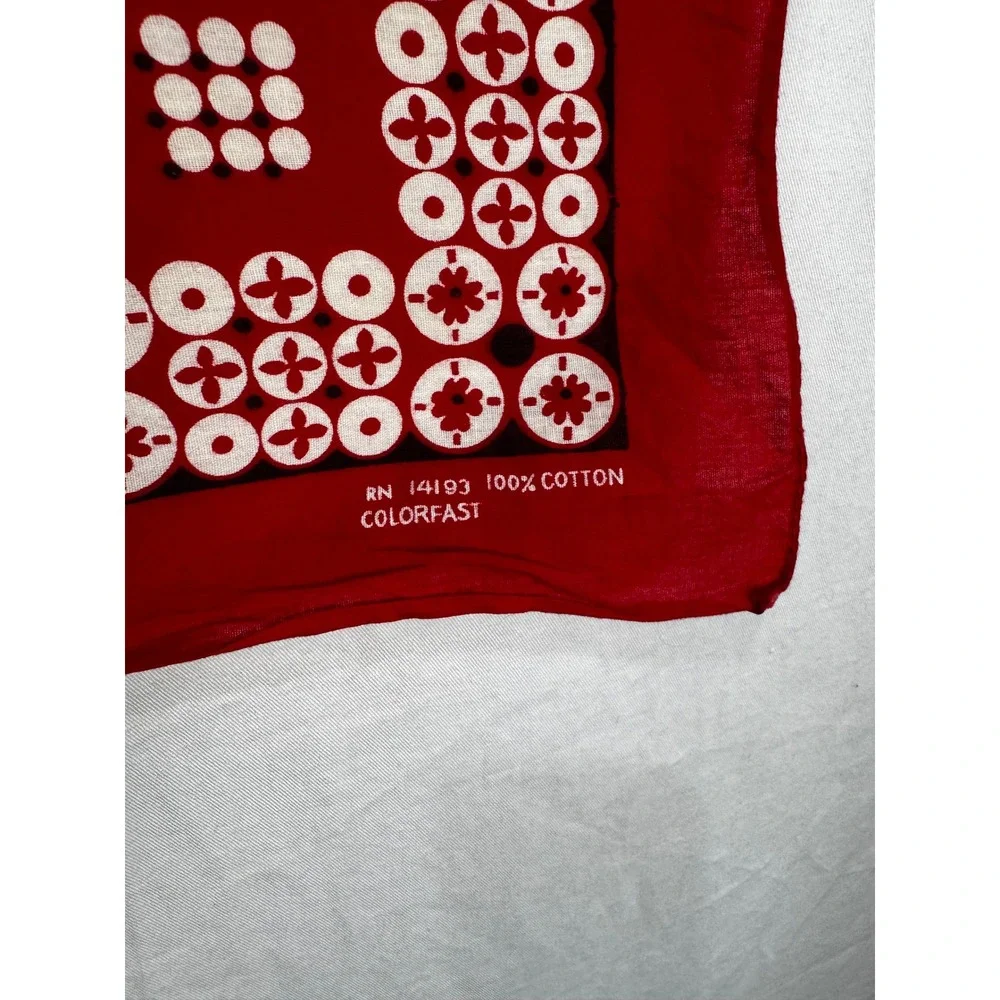 Colorfast Red Cotton Bandana Geometric Floral Dot RN 14193 Vintage 60s 70s 20x21